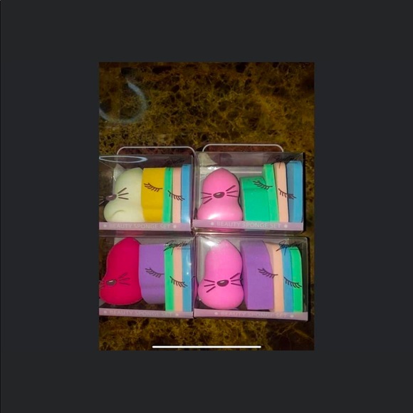 Sponges makeup - Picture 1 of 1